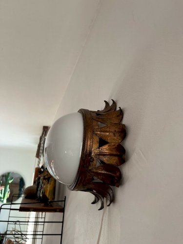 PAIRE APPLIQUES OU PLAFONNIERS  SOLEIL  EN METAL DORE ET OPALINE ANNEES 60 70.