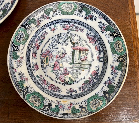 Paire Assiettes Chinoiserie 19e Jemmapes Belgique Décor Vert Rose