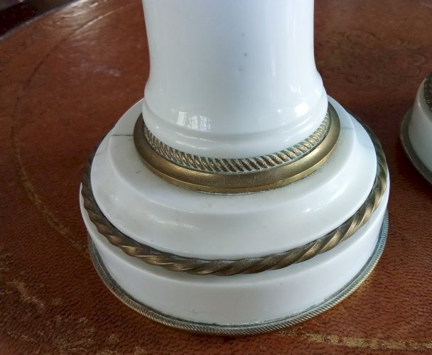 Paire Bougeoirs Style Louis XVI Porcelaine Laiton 19 Ème Siècle Old candlestick