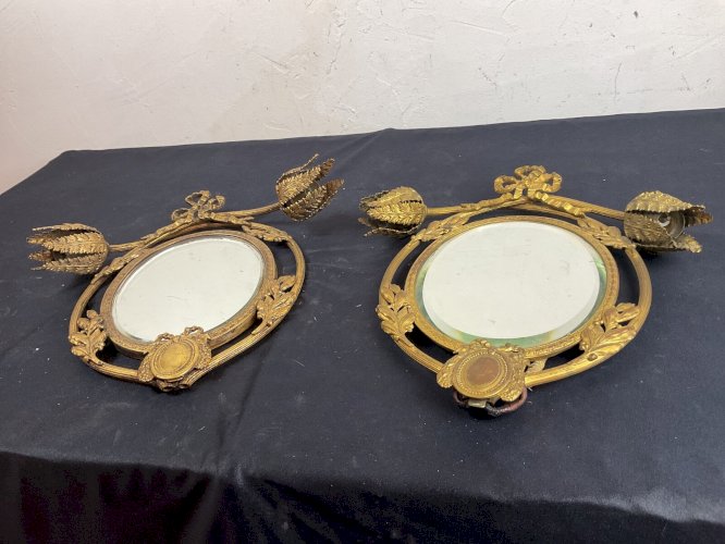 Paire d Appliques Murale en Bronze Doré avec Miroir biseauté – Style Louis XVI