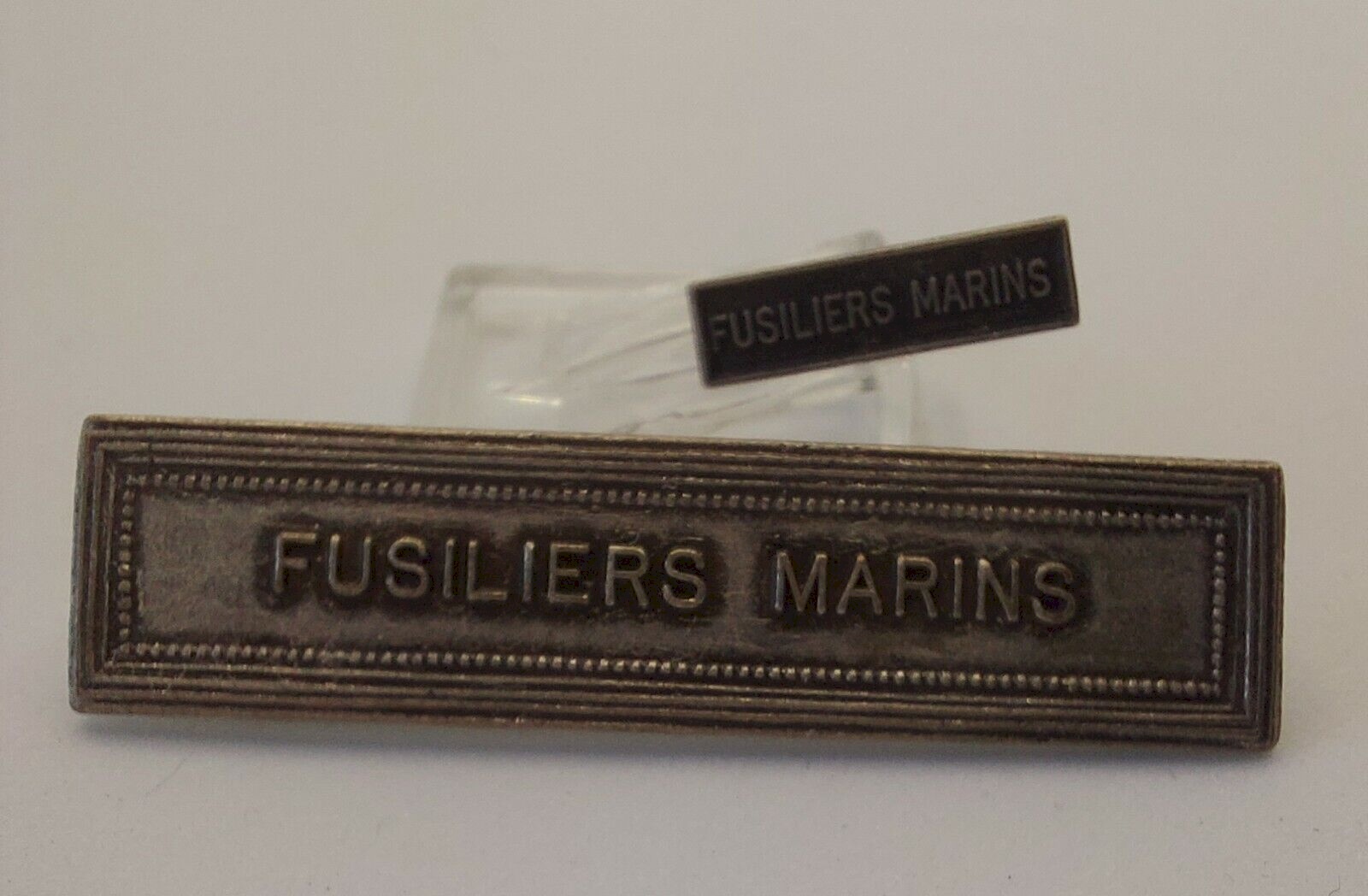 Paire d'agrafes, pour barrettes Dixmude / médailles, Fusiliers marins