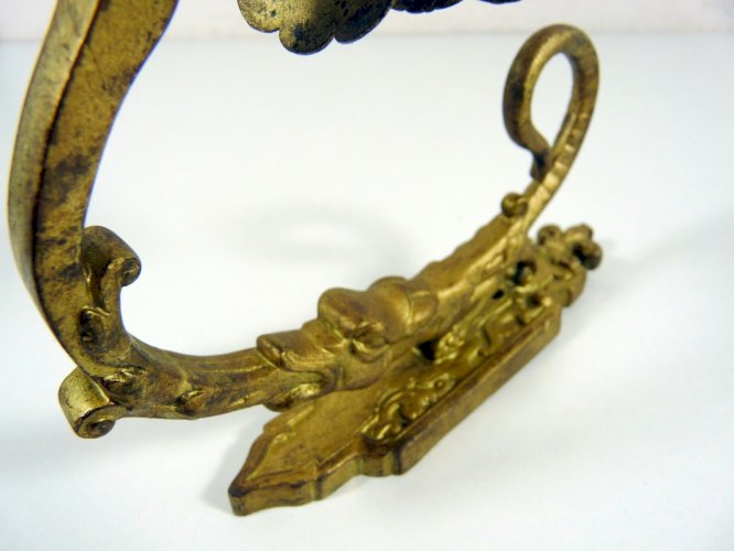 Paire d'anciennes appliques bronze sculpté XIX° décor dragons, signées G.H.