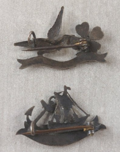 Paire danciennes broches religieuses, Notre Dame de Sion et Le Havre