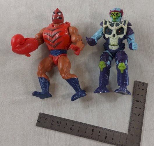 Paire d'anciennes figurines, He Man / Motu, Skeletor + Clawful, vintage ^