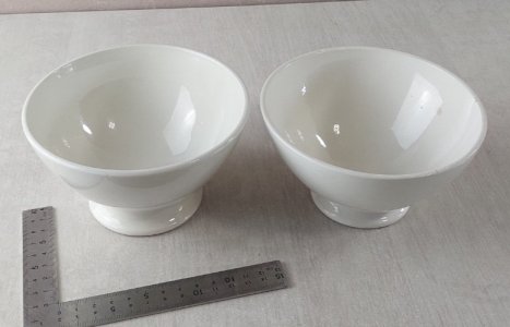 Paire danciens bols, en céramique, vintage