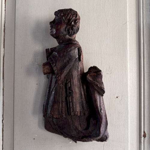 Paire d'anges en prière en bois sculpté XVIIe M3675