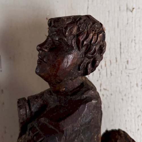 Paire d'anges en prière en bois sculpté XVIIe M3675