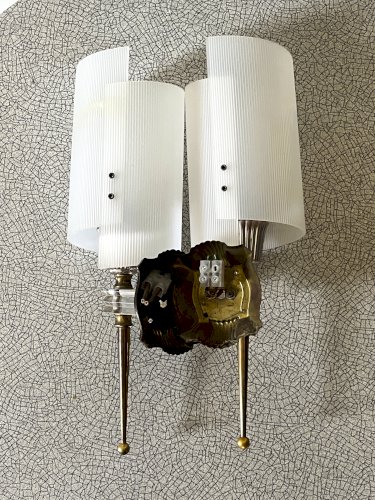 Paire d'appliques blanches, noire et dorées, années 60
