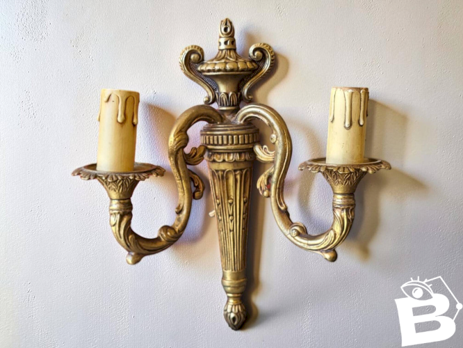 Paire dappliques en bronze Louis XVI