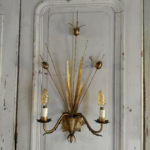 Paire d'appliques en métal doré en forme d'épi de blé milieu XXe M3532