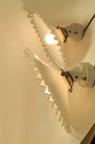 Paire d’appliques en opaline