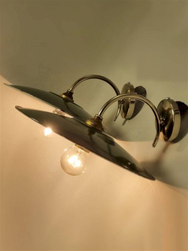 Paire dappliques en tôle émaillée