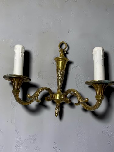 Paire d'appliques murales vintage dorées – Style Louis XVI – 2 bras de lumière – Décoration française classique