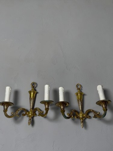 Paire d'appliques murales vintage dorées – Style Louis XVI – 2 bras de lumière – Décoration française classique