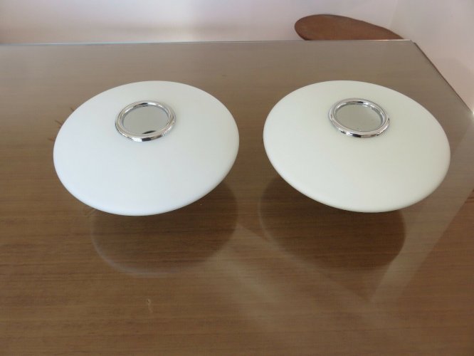 PAIRE D'APPLIQUES SOUCOUPE - UFO - EN OPALINE BLANCHE ANNEES 60 70 VINTAGE