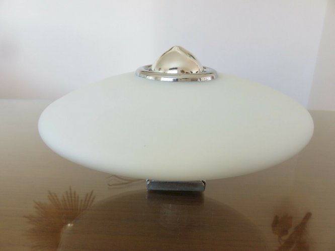 PAIRE D'APPLIQUES SOUCOUPE - UFO - EN OPALINE BLANCHE ANNEES 60 70 VINTAGE