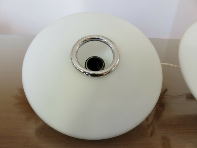 PAIRE D'APPLIQUES SOUCOUPE - UFO - EN OPALINE BLANCHE ANNEES 60 70 VINTAGE