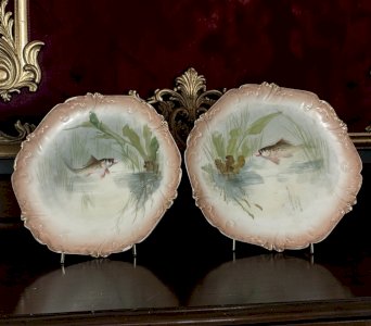 Pair of vintage and antique Limoges plates – J.B. Limoges – hand-painted fish – French porcelain – Ø 22 cm