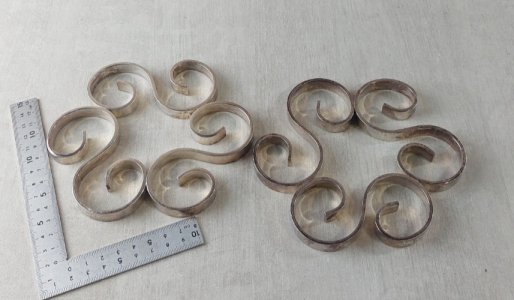 Pair of 2 vintage coasters, Christofle arabesque