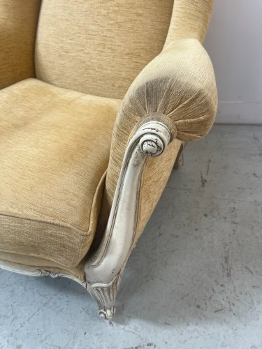 Paire de bérgères a oreilles de style Louis XV en hetre patiné XX siècle