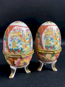 Paire de boites coffrets écrin forme oeuf porcelaine Satsuma Kutani Japon Geisha