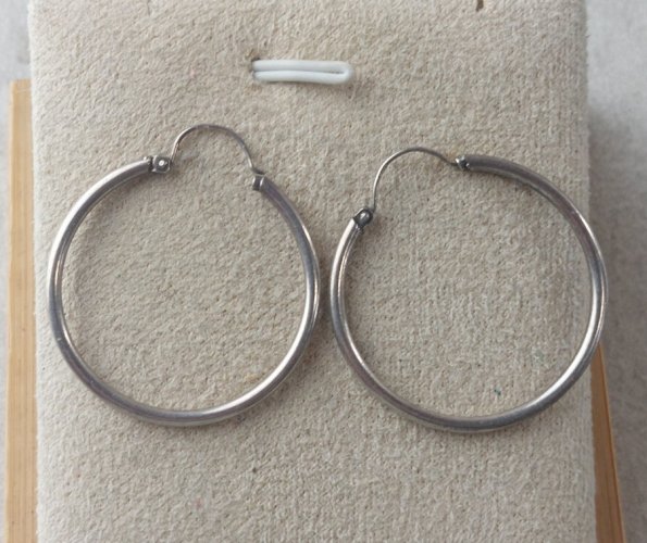 Paire de boucles d'oreilles créoles, en argent massif, 3 cm ^