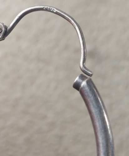 Paire de boucles d'oreilles créoles, en argent massif, 3 cm ^