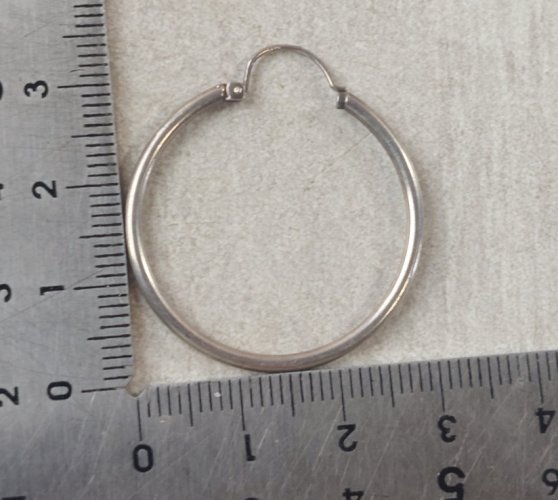 Paire de boucles d'oreilles créoles, en argent massif, 3 cm ^