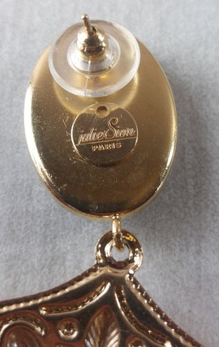 Paire de boucles doreilles, en métal doré, Julie Sion Paris