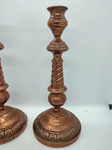 paire de bougeoir ancien en cuivre en bon etat