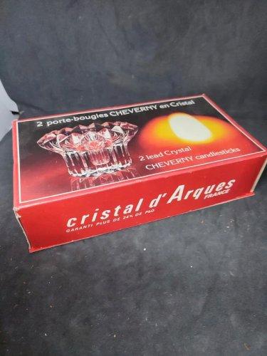 paire de bougeoirs cristal darques modele cheverny en bon etat