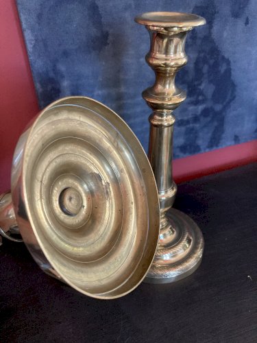 Paire de bougeoirs en bronze - début XIXe 