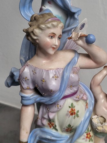 PAIRE DE BOUGEOIRS EN PORCELAINE ALLEMANDE DU XIX ème SIECLE