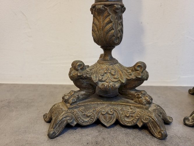 PAIRE DE BOUGEOIRS EN REGULE EMPIRE DU XIX ème SIECLE