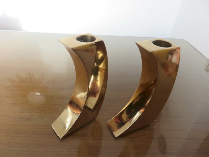 PAIRE DE BOUGEOIRS MODERNISTES EN LAITON DORE ANNEES 70 VINTAGE