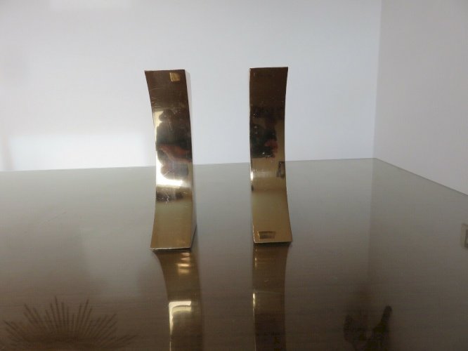 PAIRE DE BOUGEOIRS MODERNISTES EN LAITON DORE ANNEES 70 VINTAGE