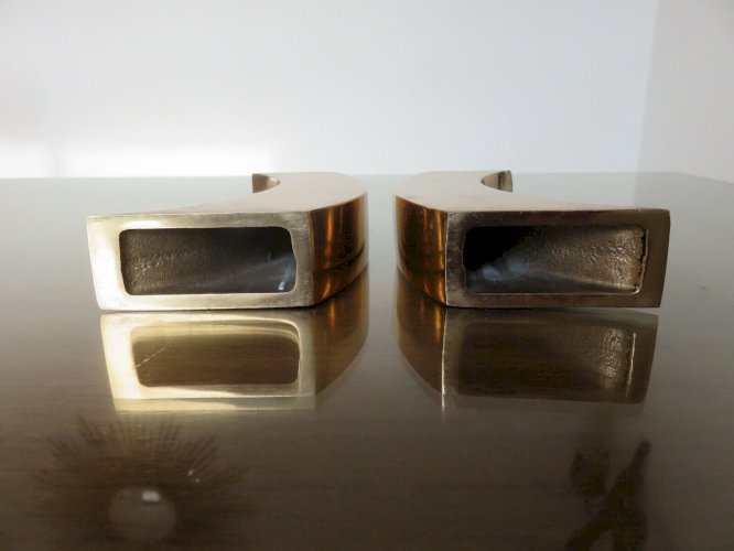 PAIRE DE BOUGEOIRS MODERNISTES EN LAITON DORE ANNEES 70 VINTAGE