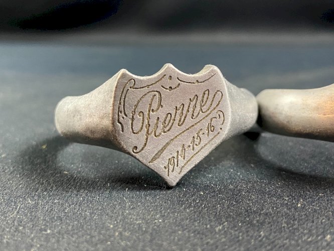 Paire de bracelets en métal travail de tranchée poilus 1ère Guerre Mondiale WWI