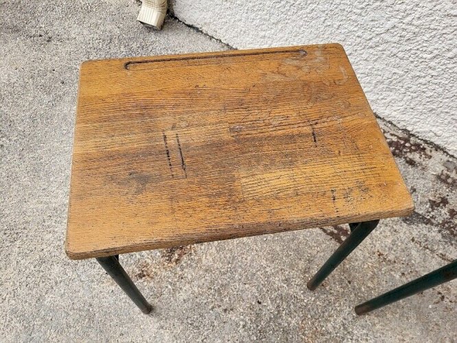 PAIRE DE BUREAUX PUPITRES ECOLIER 1960 EN METAL ET BOIS CHENE REF JE