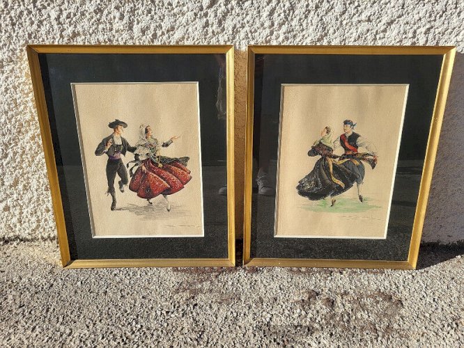 PAIRE DE CADRES TABLEAUX AQUARELLE DANSE FOLKLORIQUE SIGNEE