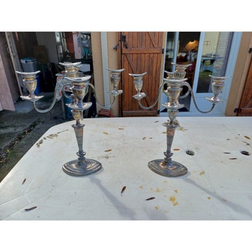 Paire de Chandeliers en Métal Argenté