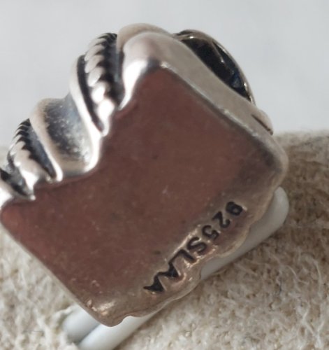 Paire de charms, grenouille Trollbeads + chien Pandora, argent massif ^