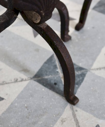 Paire de chenets vintage métal et fonte motif coquillage