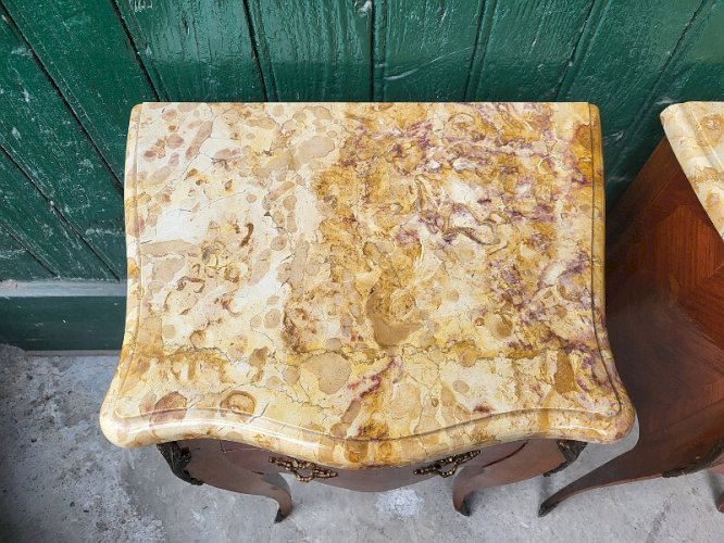 PAIRE DE CHEVETS EN BOIS DE ROSE PLATEAU MARBRE