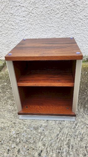 PAIRE DE CHEVETS VINTAGE ALUMINIUM ET BOIS