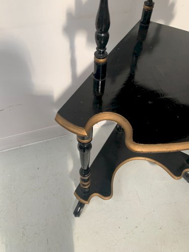 Paire de consoles d'angle Napoléon III en bois noirci et doré XIX siècle