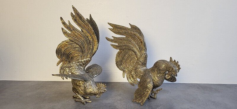 PAIRE DE COQS EN METAL ARGENTE