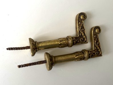 Pair of brass curtain tieback hooks with screws, length 7.4 cm C2