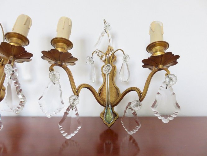 PAIRE DE DOUBLES APPLIQUES EN BRONZE ET PAMPILLES GOUTTES BLEUES ANNEES 30 40