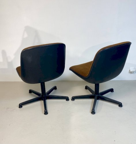 Paire de fauteuil Comforto année 1970.